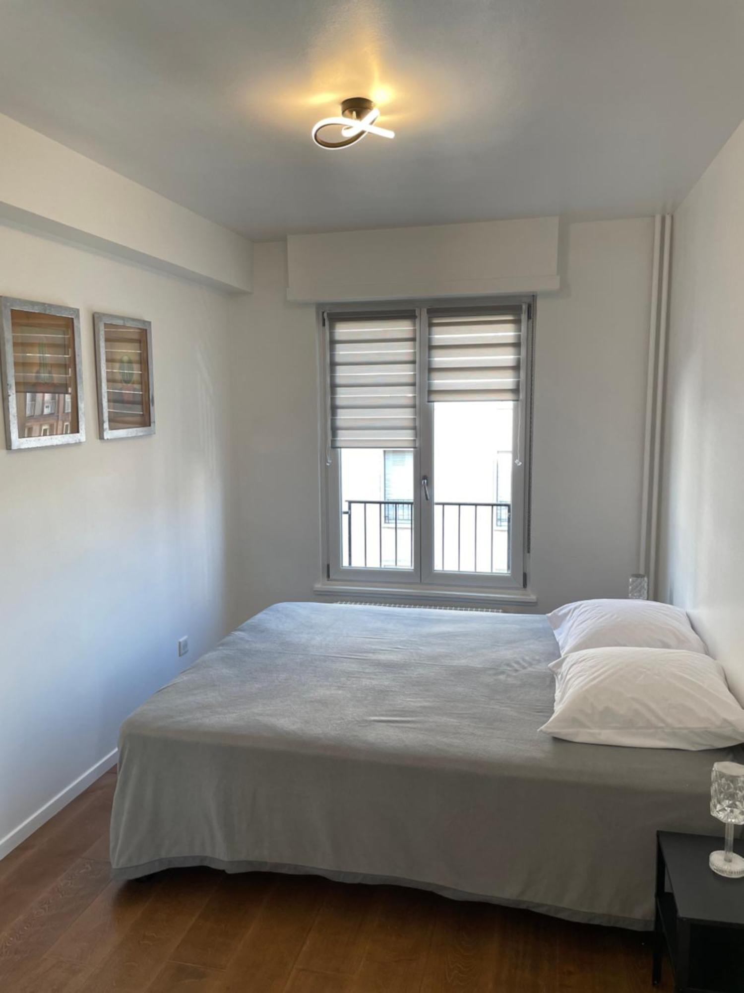 90M2 Hyper Centre Sauna สตราสบูร์ก ภายนอก รูปภาพ